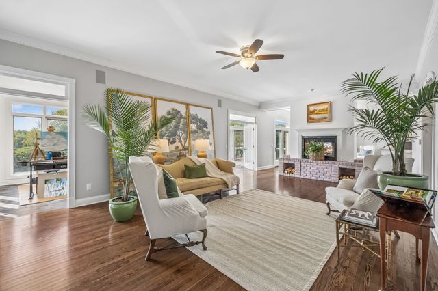 1608 Wellington Ct, Gallatin, TN 37066