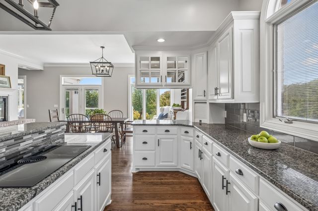 1608 Wellington Ct, Gallatin, TN 37066