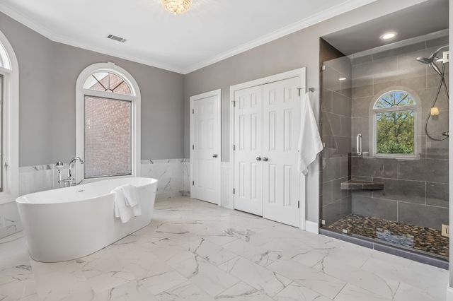 1608 Wellington Ct, Gallatin, TN 37066
