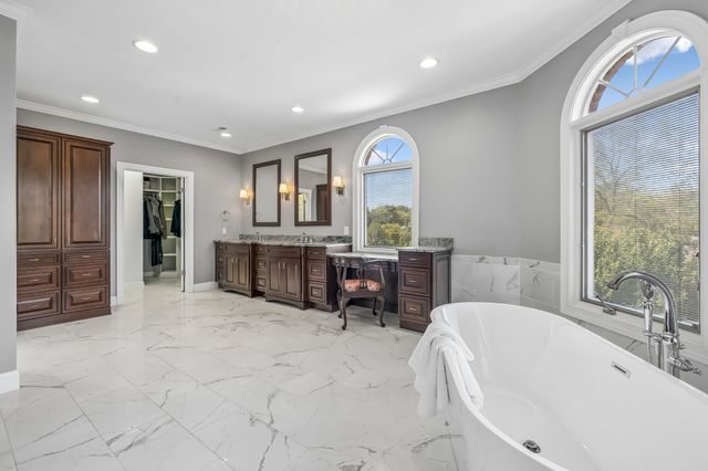 1608 Wellington Ct, Gallatin, TN 37066