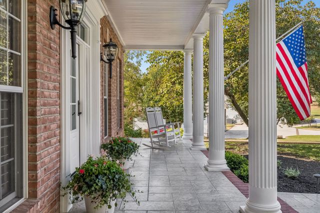 1608 Wellington Ct, Gallatin, TN 37066