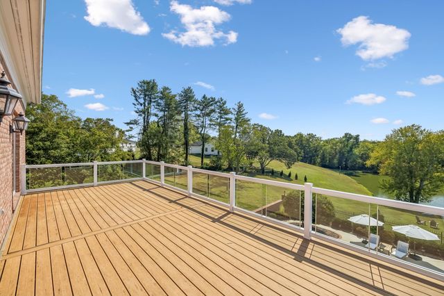 1608 Wellington Ct, Gallatin, TN 37066
