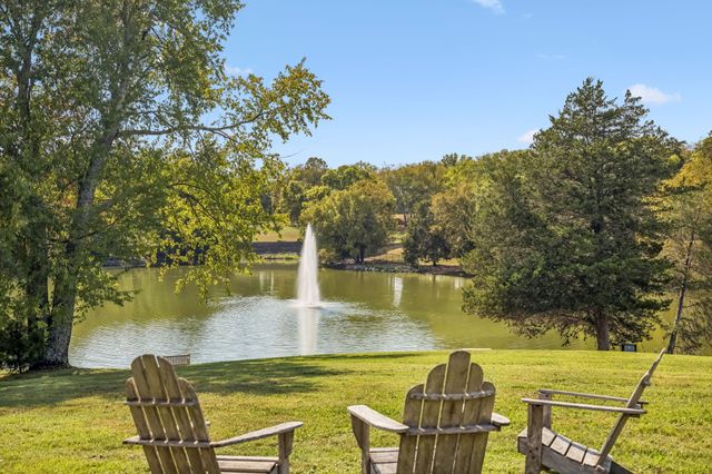 1608 Wellington Ct, Gallatin, TN 37066