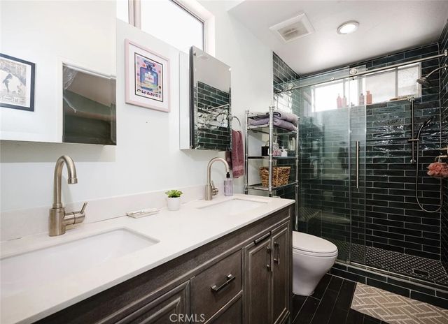 6835 Poppyview, Oak Park, CA 91377