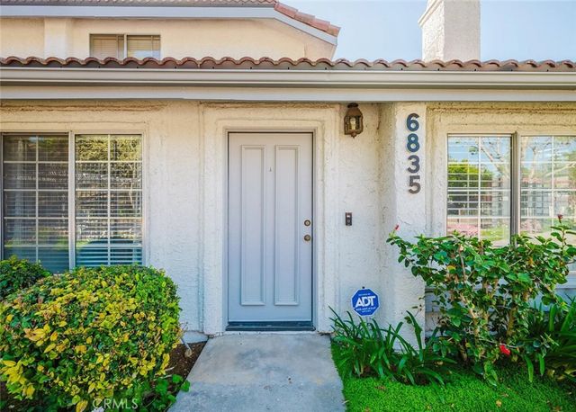 6835 Poppyview, Oak Park, CA 91377