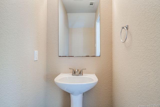 12226 Mountain Pine, San Antonio, TX 78254