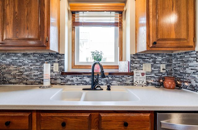 11725 W Alderny Ct Unit 42, Wichita, KS 67212