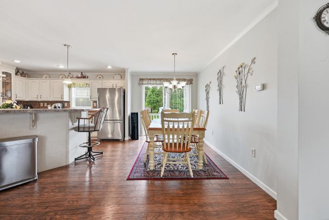 11 Carol Circle, Westfield, MA 01085