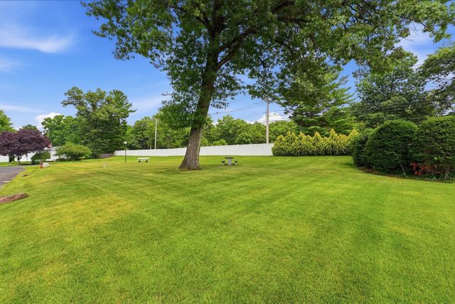 11 Carol Circle, Westfield, MA 01085