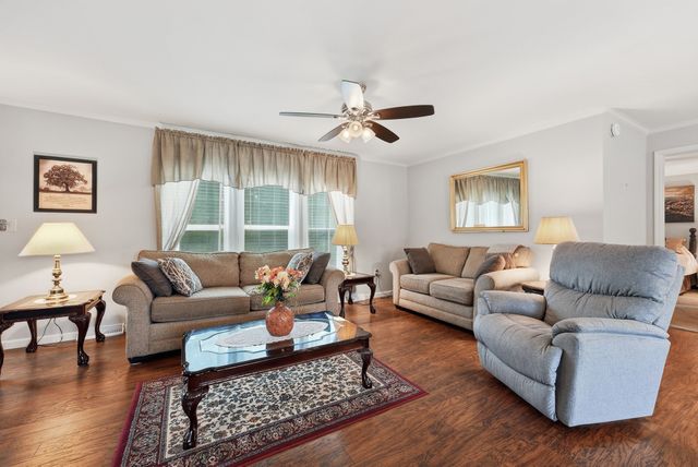 11 Carol Circle, Westfield, MA 01085