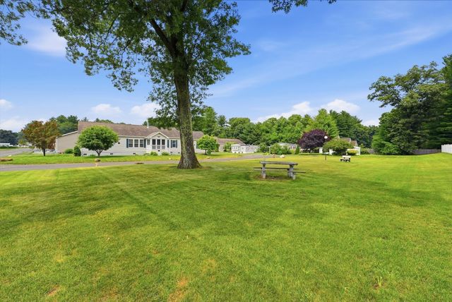 11 Carol Circle, Westfield, MA 01085
