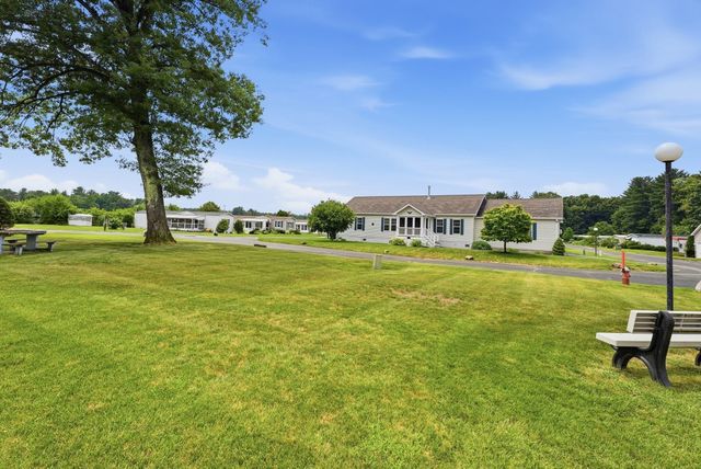 11 Carol Circle, Westfield, MA 01085