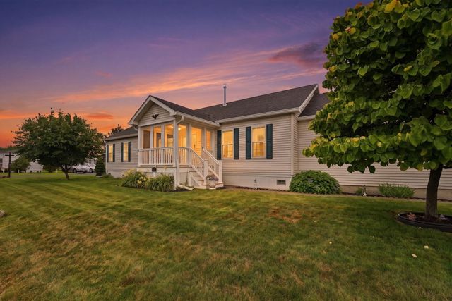 11 Carol Circle, Westfield, MA 01085