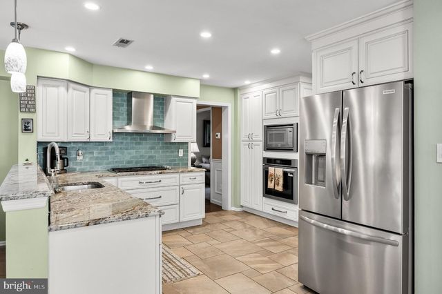 34 SPRINGCRESS DR, Delran, NJ 08075