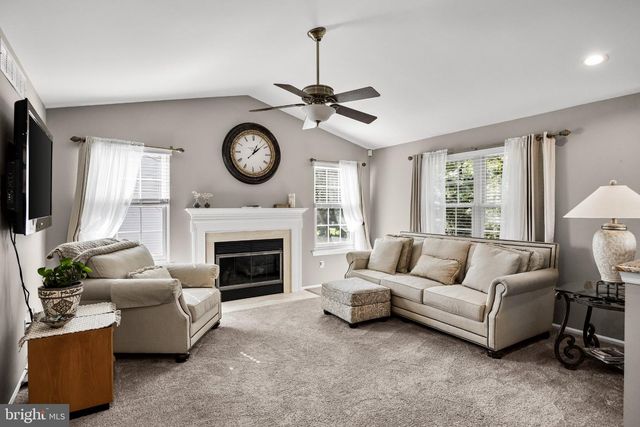 34 SPRINGCRESS DR, Delran, NJ 08075