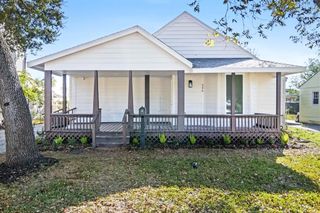 346 W Saxet Dr, Corpus Christi, TX 78408