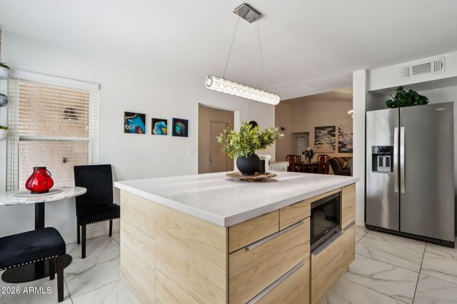 4408 W JULIE Drive, Glendale, AZ 85308