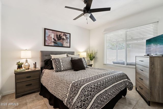 4408 W JULIE Drive, Glendale, AZ 85308