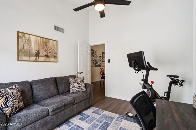 4408 W JULIE Drive, Glendale, AZ 85308