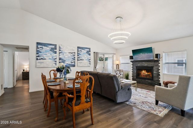 4408 W JULIE Drive, Glendale, AZ 85308