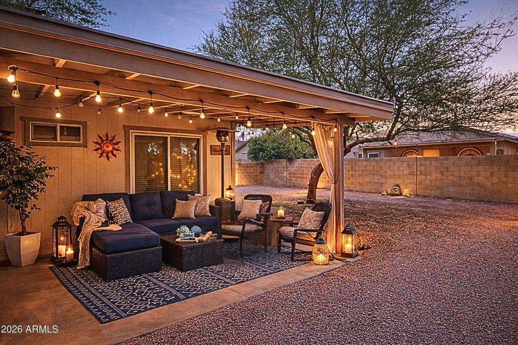 Image 24 of property listing at 4408 W JULIE Drive, Glendale, AZ 85308