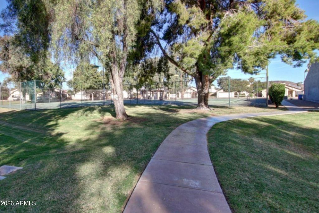 Image 29 of property listing at 4408 W JULIE Drive, Glendale, AZ 85308