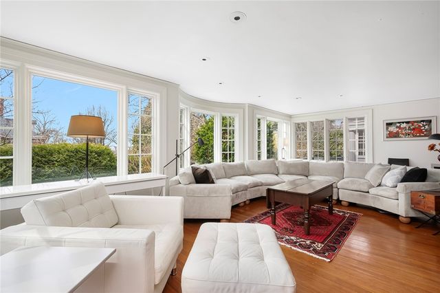 7 Cushing Street, Providence, RI 02906