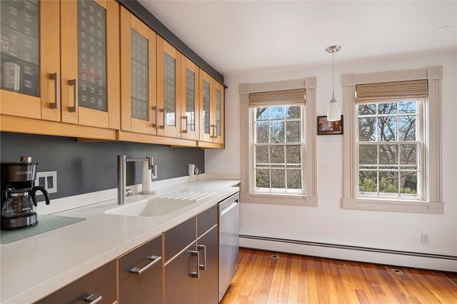 7 Cushing Street, Providence, RI 02906