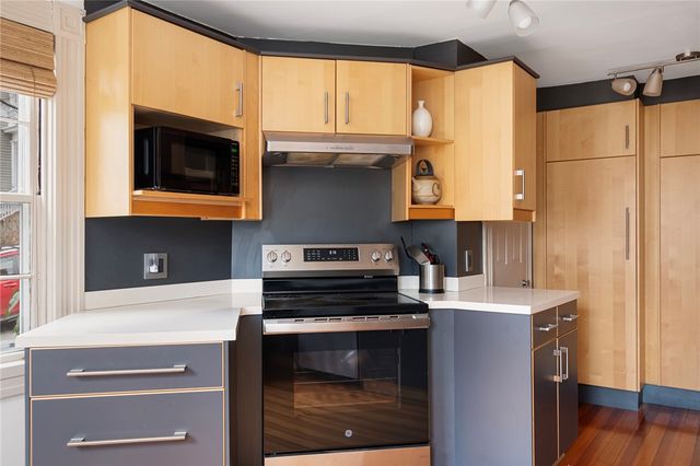 7 Cushing Street, Providence, RI 02906