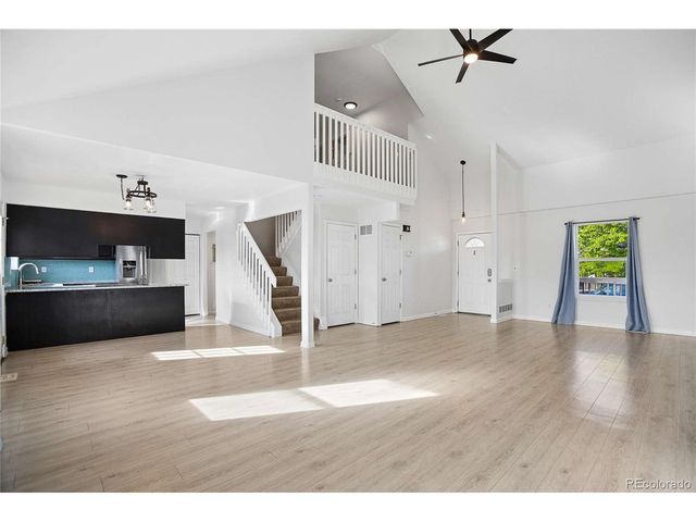 9677 Fairwood St, Littleton, CO 80125