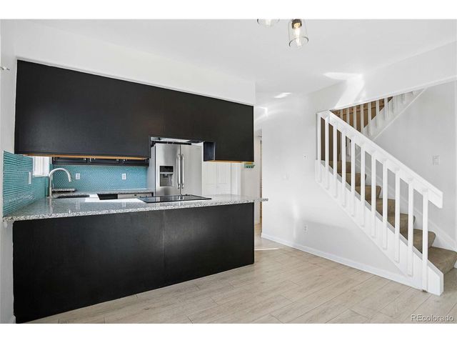 9677 Fairwood St, Littleton, CO 80125
