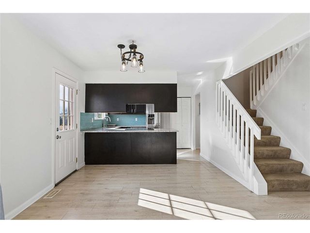 9677 Fairwood St, Littleton, CO 80125