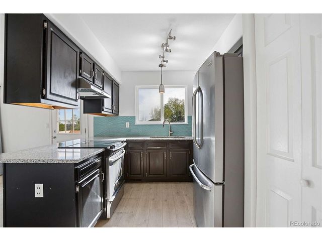 9677 Fairwood St, Littleton, CO 80125