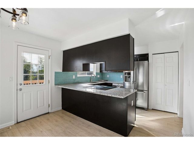 9677 Fairwood St, Littleton, CO 80125