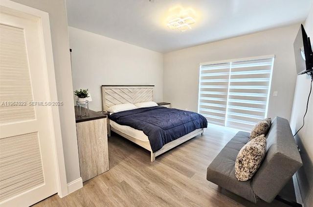 1938 Jackson St 202, Hollywood, FL 33020