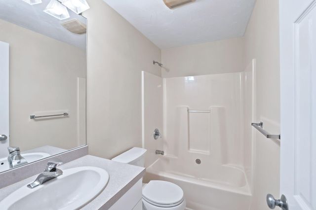 4 Wildflower Lane UNIT 4, Yarmouth Port, MA 02675