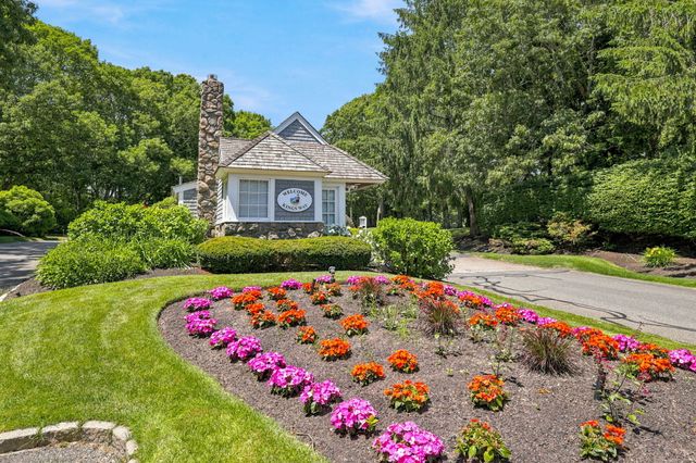 4 Wildflower Lane UNIT 4, Yarmouth Port, MA 02675