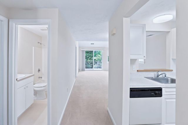 4 Wildflower Lane UNIT 4, Yarmouth Port, MA 02675