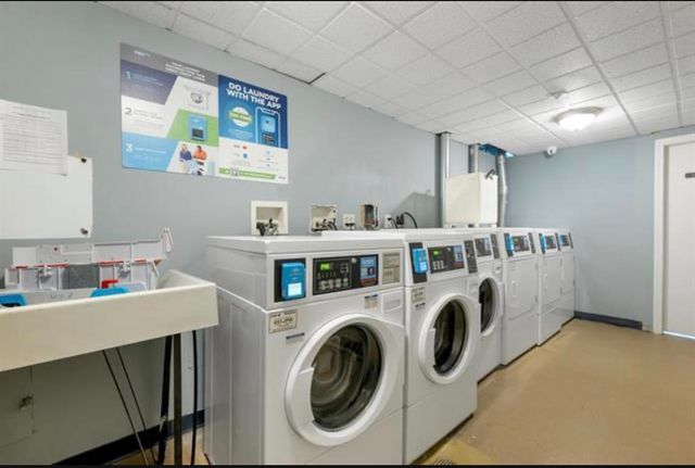 35 Andrew St Apt 28, Manchester, NH 03104