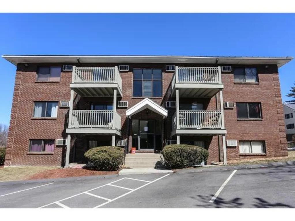 35 Andrew St Apt 28, Manchester, NH 03104