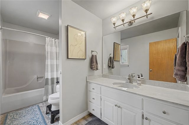 28 Melanie Drive, Bella Vista, AR 72714