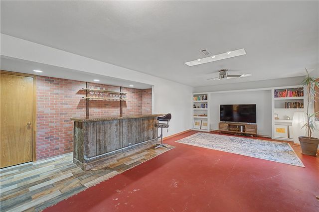 28 Melanie Drive, Bella Vista, AR 72714