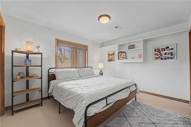 28 Melanie Drive, Bella Vista, AR 72714