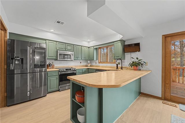 28 Melanie Drive, Bella Vista, AR 72714