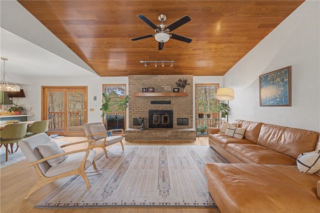 28 Melanie Drive, Bella Vista, AR 72714