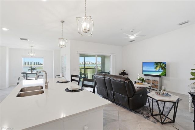 5427 Double Eagle CIR 2824, Other, FL 34142