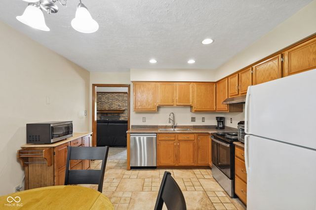 8857 Chessie Drive, Indianapolis, IN 46217