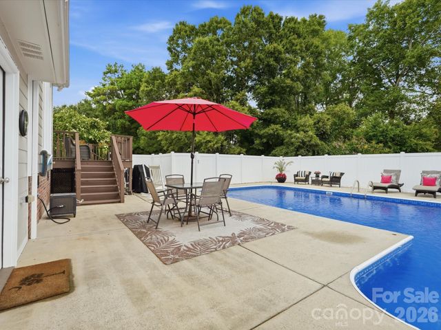 1932 Williford Woods Lane, Rock Hill, SC 29730