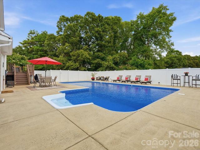 1932 Williford Woods Lane, Rock Hill, SC 29730