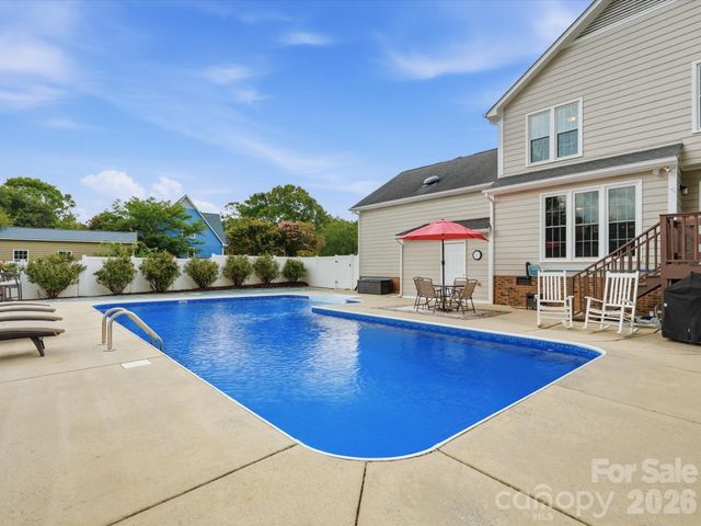 1932 Williford Woods Lane, Rock Hill, SC 29730